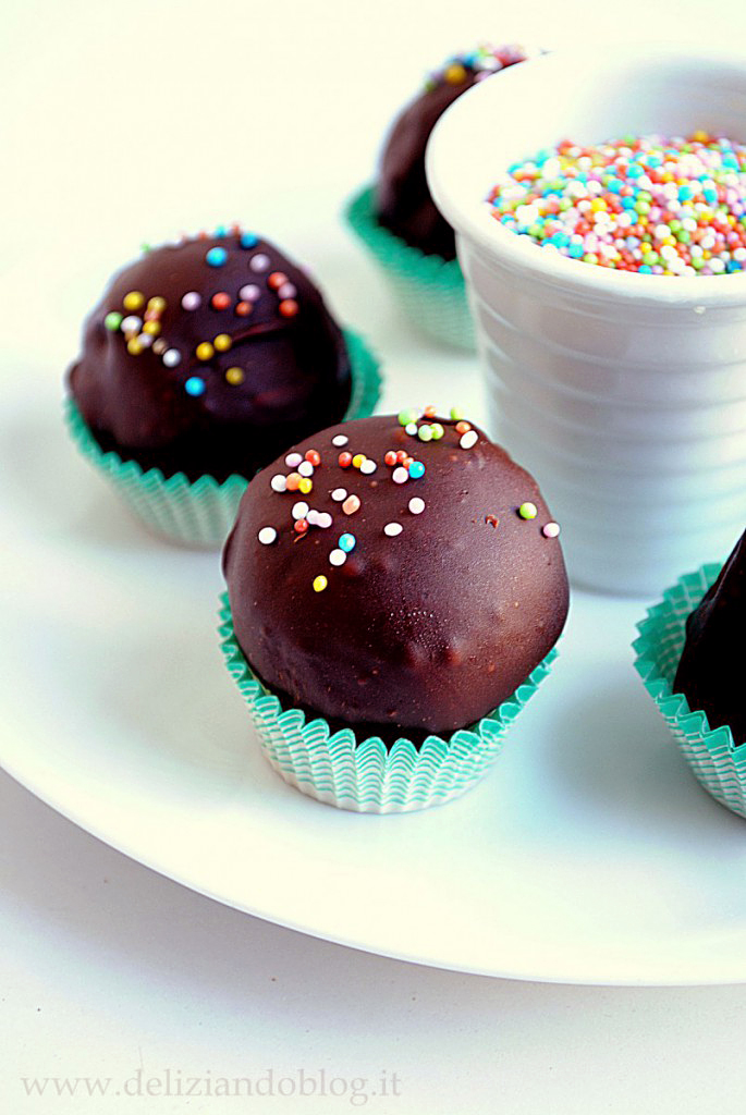 Dolcetti di pandoro e cioccolato
